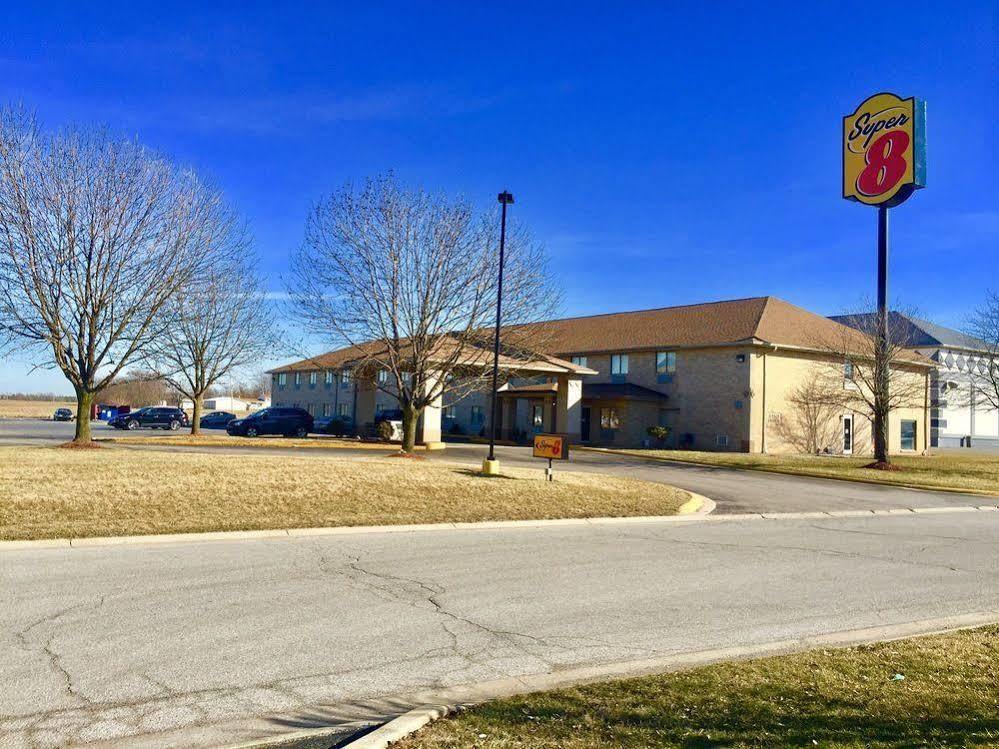 Super 8 By Wyndham Kokomo Exterior photo