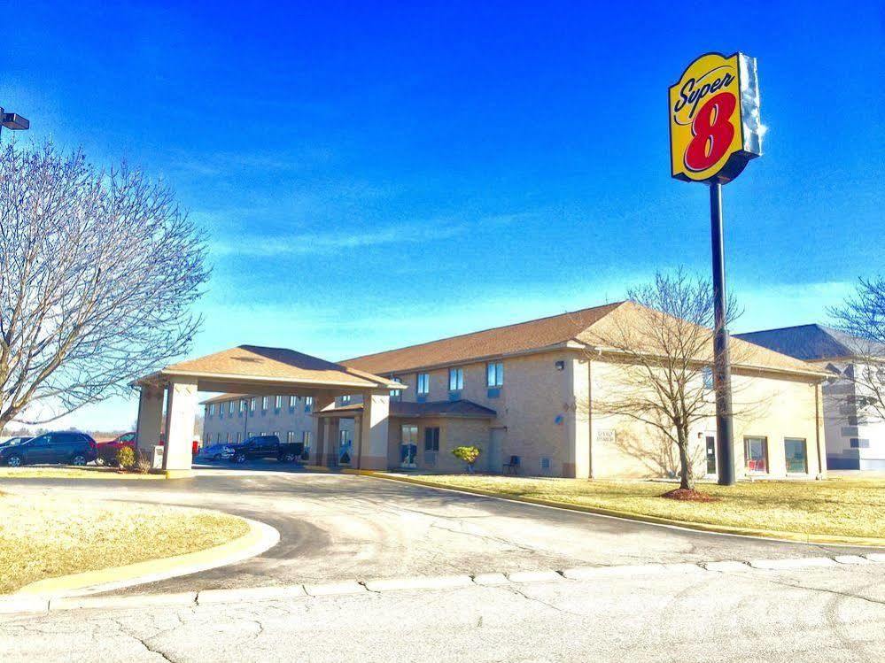 Super 8 By Wyndham Kokomo Exterior photo
